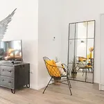 Special Studio Apartment In Essen, Wifi, Kitchen, Smart Tv
