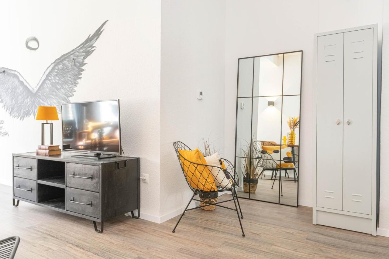 Special Studio In Essen, Wifi, Kitchen, Smart Tv